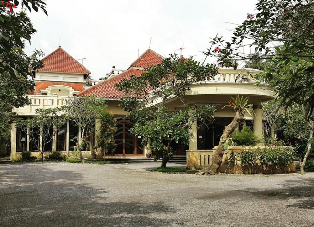 Sarasvati Borobudur Magelang Εξωτερικό φωτογραφία
